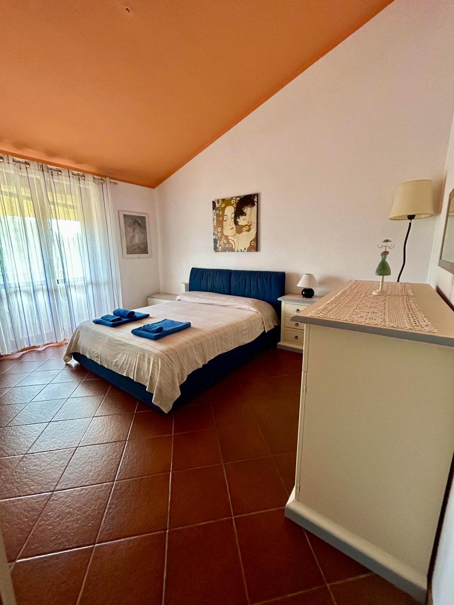 Amazing House 10 Min By Car From The Beach Ольбия Экстерьер фото